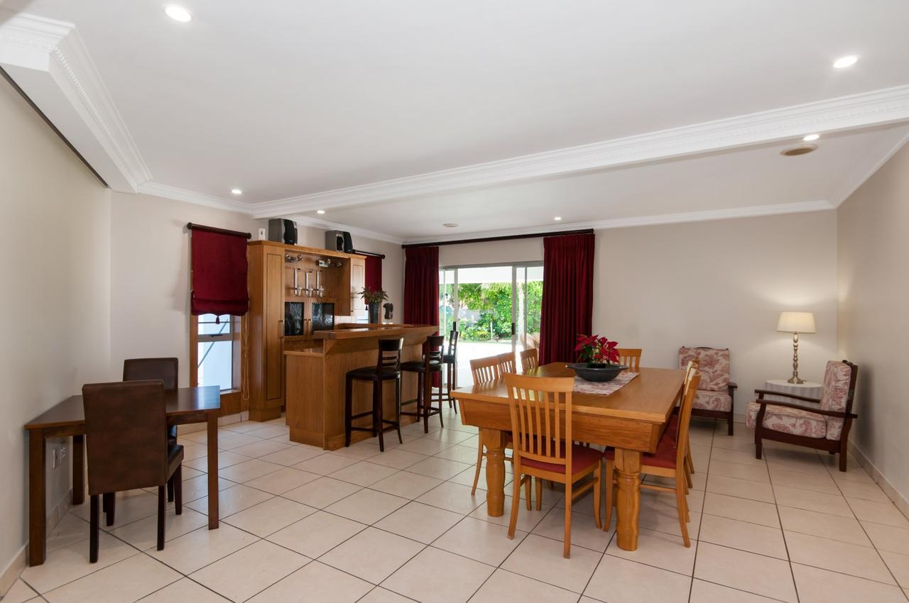Millard Crescent Guest House Port Elizabeth Exteriör bild